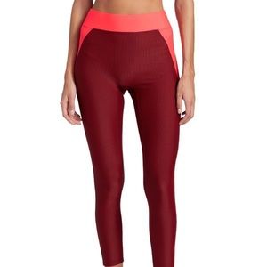Heroine Sport Cresent Ruby Ribbed Leggings